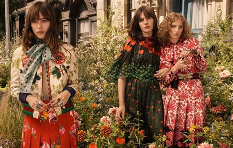 dakota johnson gucci bloom|gucci in bloom dakota.